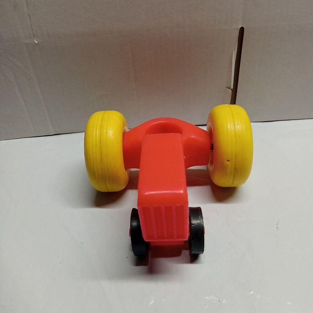 VINTAGE FISHER PRICE LITTLE PEOPLE TRACTOR